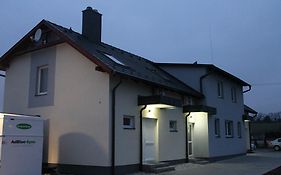 Pótkerék Motel